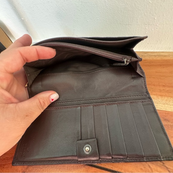 Gucci Dark Brown Embossed Leather Clutch - Picture 5 of 9
